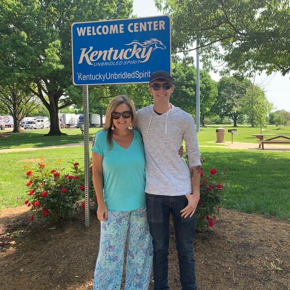 Meet your Posher, Stacy - Picture 8 of 16